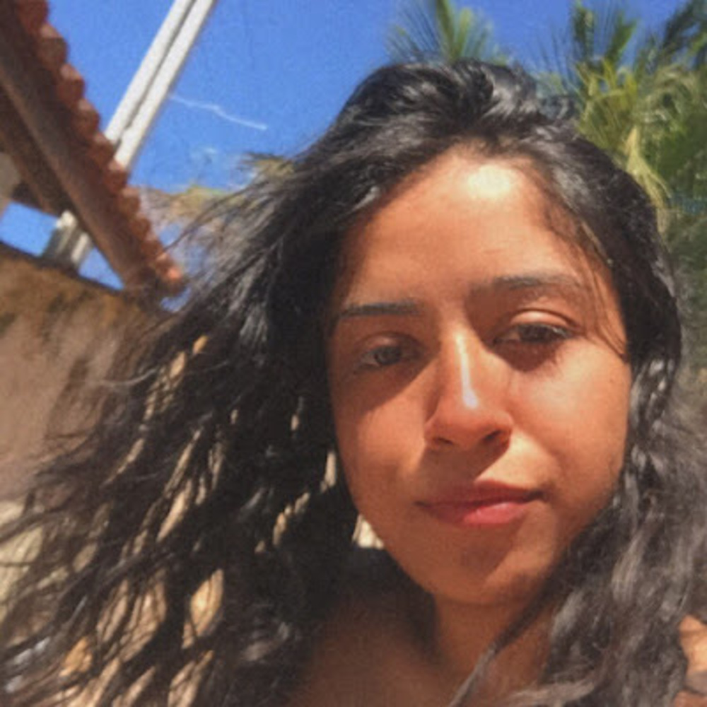 Meet your Posher, Beatriz